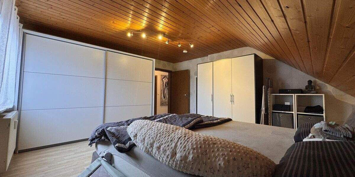 Etagenwohnung Crailsheim - 3 Zimmer, 93 m&sup2;, 860&euro; | Angebot:24515416