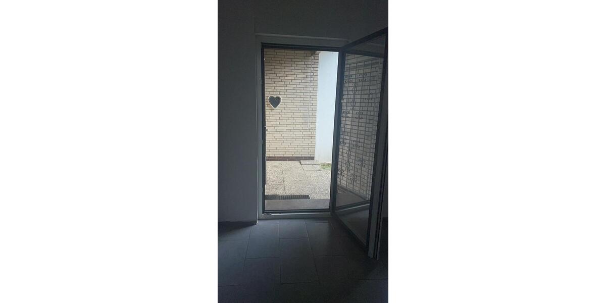 Erdgeschoßwohnung Burgwedel - 3 Zimmer, 120 m&sup2;, 900&euro; | Angebot:26580581