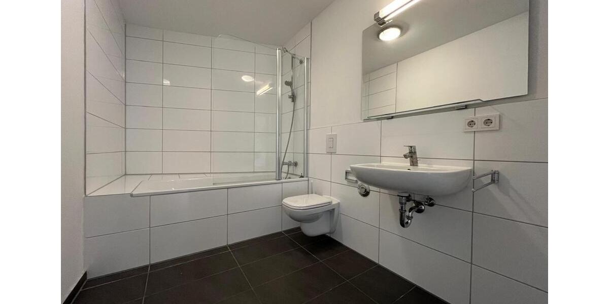 Etagenwohnung Stuttgart - 4 Zimmer, 135 m&sup2;, 2.076&euro; | Angebot:26068595