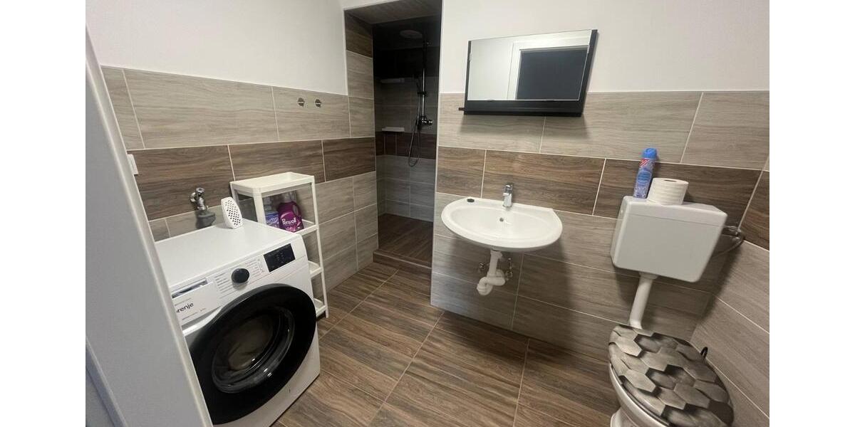 Wohnen auf Zeit Neustrelitz - 18 Zimmer, 400 m&sup2;, 19&euro; | Angebot:25986277