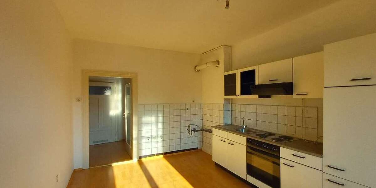 Etagenwohnung Hof Altstadt - 2 Zimmer, 77 m&sup2;, 540&euro; | Angebot:25108268