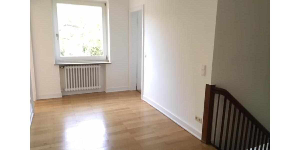 Schöne, helle 5-Zi-Wohnung in Köln-Marienburg, 150 m zum Rhein 5 zimmer