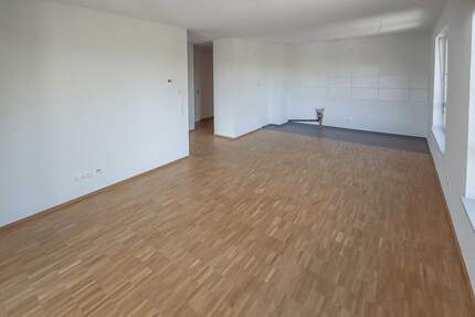 Wohnung Kehl - 2 Zimmer, 60 m&sup2;, 700&euro; | Angebot:24711504