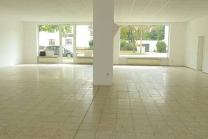 Gewerbeobjekt Schwandorf - 1.390&euro; | Angebot:26751879