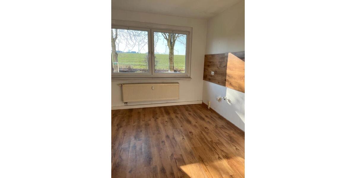 Erdgeschoßwohnung Rositz - 4 Zimmer, 80 m&sup2;, 340&euro; | Angebot:24549539