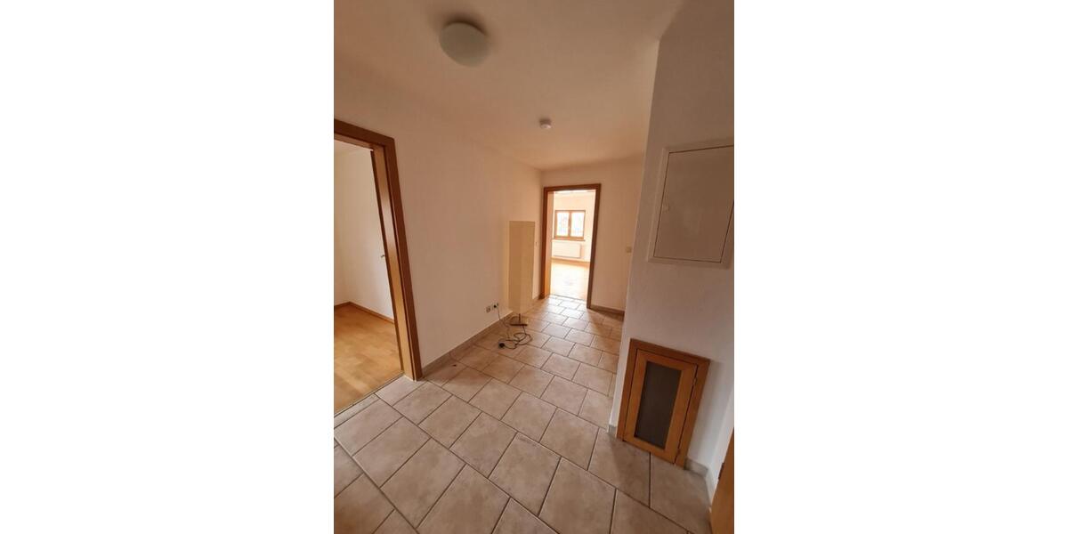 Etagenwohnung Sauerlach - 2.5 Zimmer, 69 m&sup2;, 1.090&euro; | Angebot:26290879