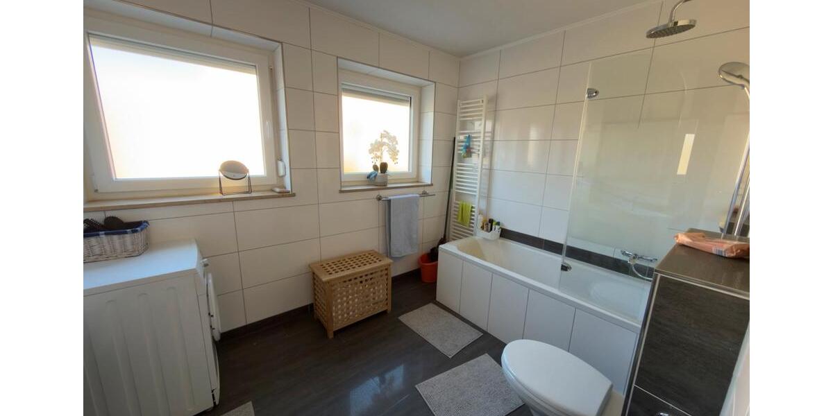Wohnen auf Zeit Nürnberg Falkenheim - 3 Zimmer, 94 m&sup2;, 1.600&euro; | Angebot:25647169