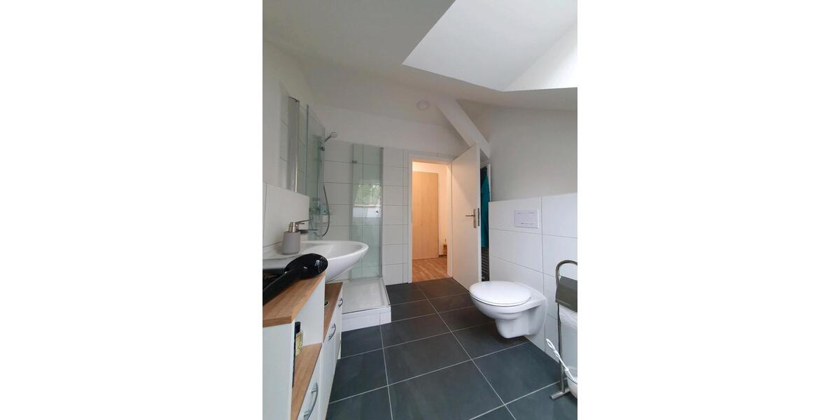 Dachgeschoßwohnung Bernburg (Saale) - 2 Zimmer, 44 m&sup2;, 316&euro; | Angebot:26235442