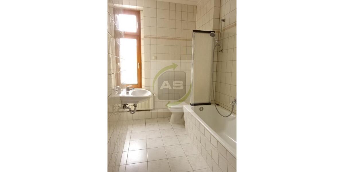 Etagenwohnung Werdau - 4 Zimmer, 96 m&sup2;, 550&euro; | Angebot:24714138