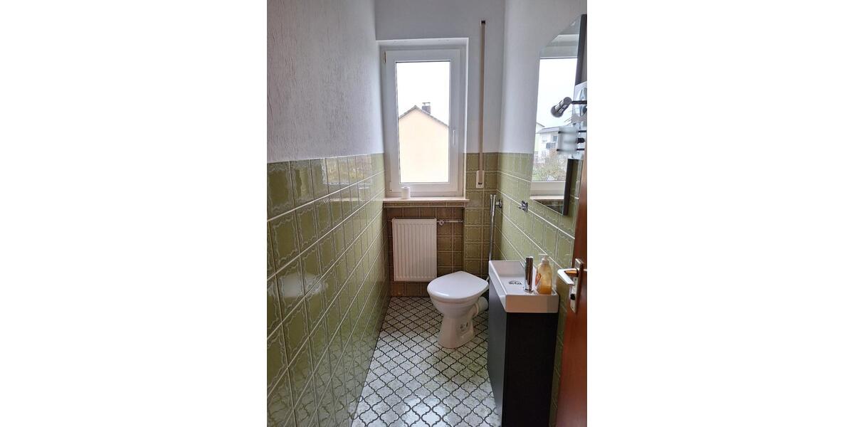 Etagenwohnung Üchtelhausen - 5 Zimmer, 108 m&sup2;, 900&euro; | Angebot:26241913
