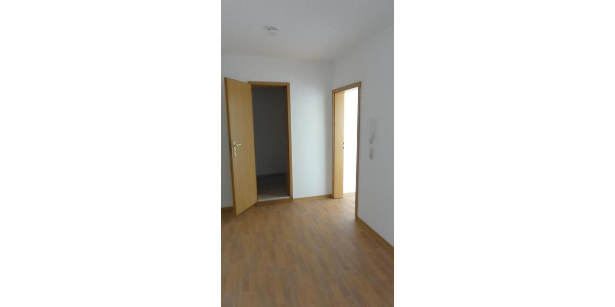 Etagenwohnung Laucha an der Unstrut - 2 Zimmer, 63 m&sup2;, 295&euro; | Angebot:25053400