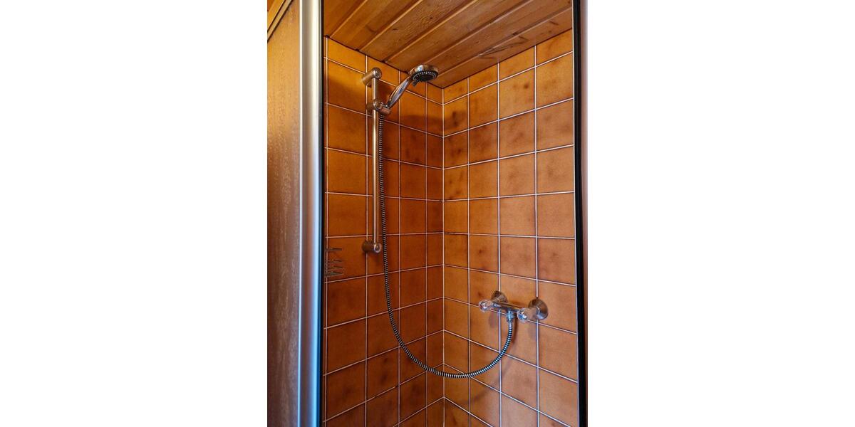 Etagenwohnung Bernried - 3 Zimmer, 100 m&sup2;, 500&euro; | Angebot:26004610