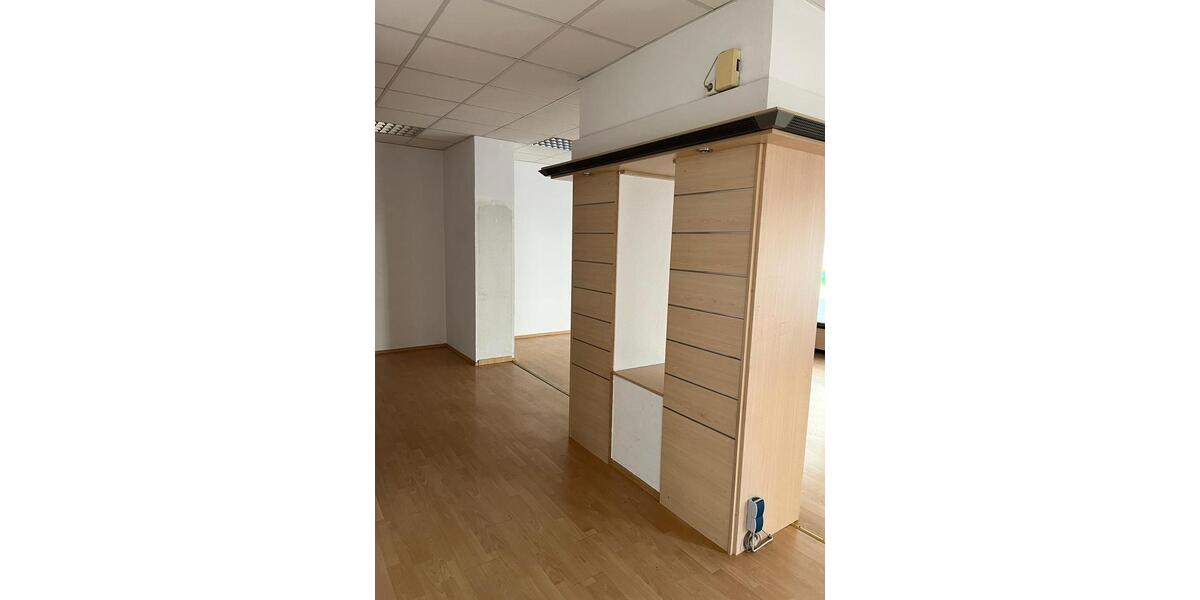 Etagenwohnung Holzminden - 3 Zimmer, 76 m&sup2;, 680&euro; | Angebot:25378937