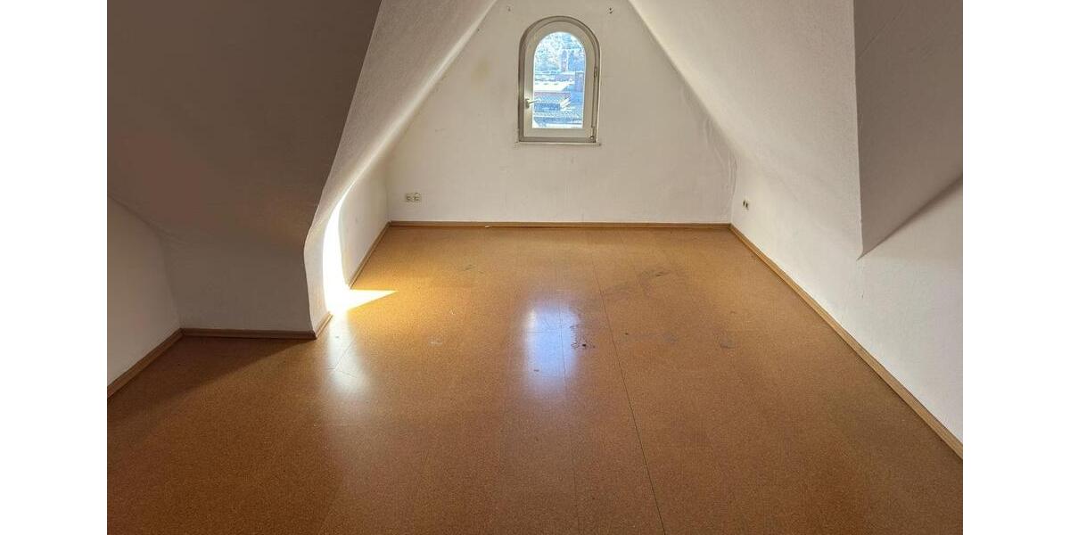 Große Maisonette mit 6 Zimmern in Pforzheim 6 zimmer