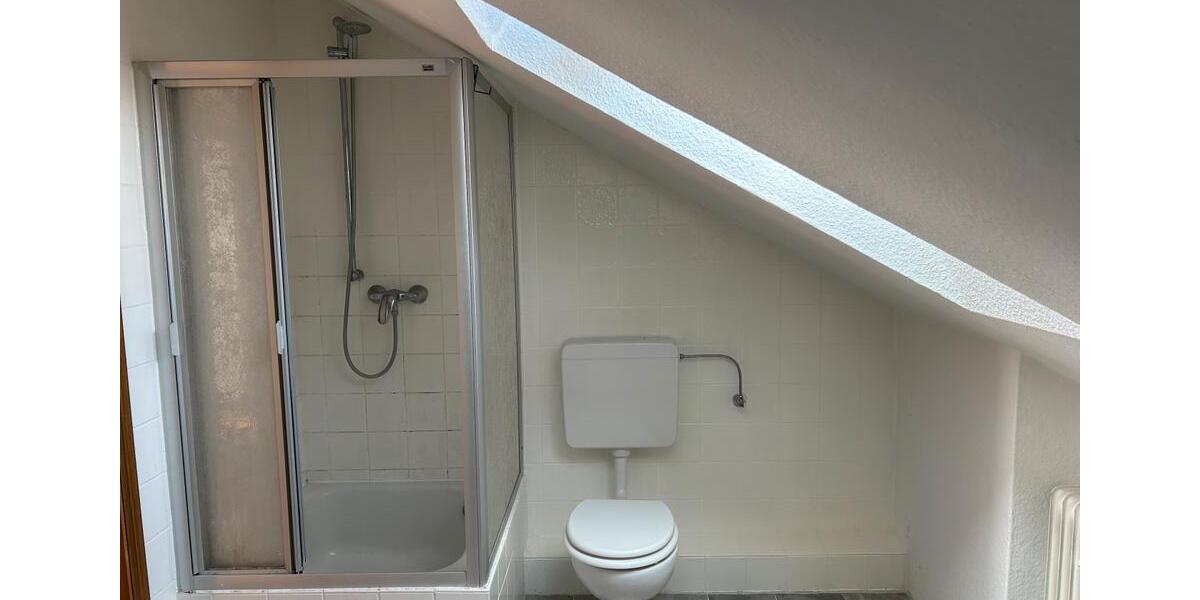 Dachgeschoßwohnung Leopoldshöhe - 2 Zimmer, 55 m&sup2;, 340&euro; | Angebot:25417334