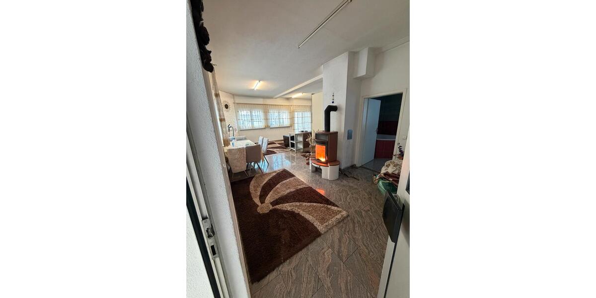 Doppelhaushälfte Spaichingen - 5 Zimmer, 165 m&sup2;, 1.500&euro; | Angebot:24585307