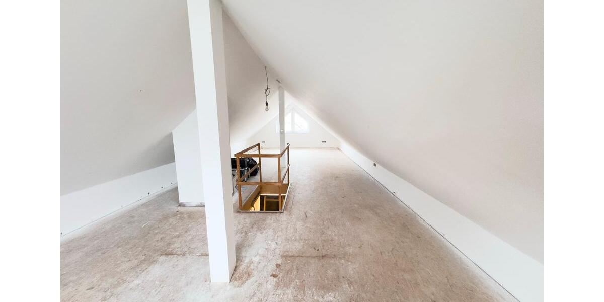 Dachgeschoßwohnung Vaihingen an der Enz - 3 Zimmer, 99 m&sup2;, 1.250&euro; | Angebot:25055327