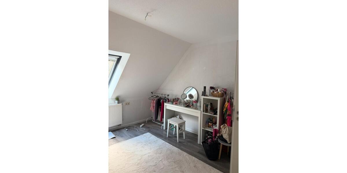 Etagenwohnung Uder - 4 Zimmer, 90 m&sup2;, 567&euro; | Angebot:25906019