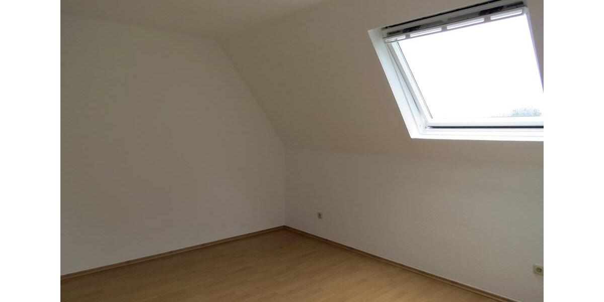 Etagenwohnung Voerde (Niederrhein) - 3 Zimmer, 80 m&sup2;, 700&euro; | Angebot:25129055