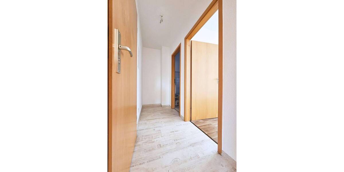 Etagenwohnung Bitterfeld-Wolfen Wolfen - 2 Zimmer, 42 m&sup2;, 270&euro; | Angebot:26656877