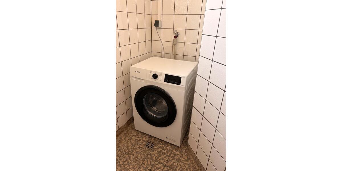 Wohnen auf Zeit Ulm Donautal - 6 Zimmer, 22 m&sup2;, 500&euro; | Angebot:25100803