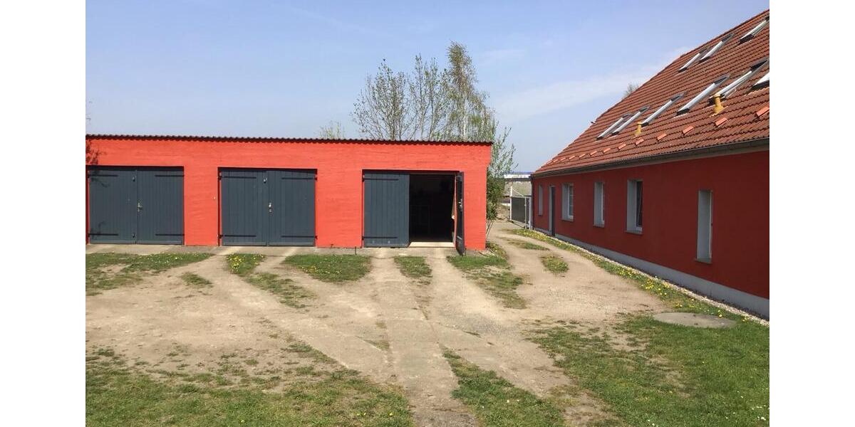 Dachgeschoßwohnung Malchin - 1 Zimmer, 42 m&sup2;, 400&euro; | Angebot:25976565