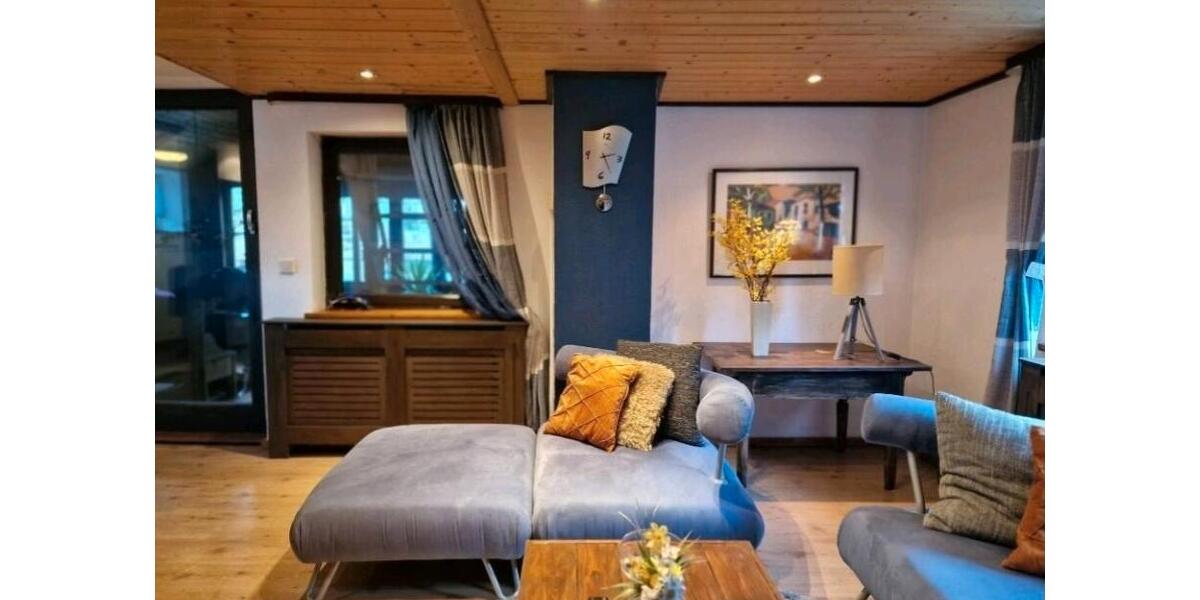 Haus zur Miete - Komplett möbliert, 2 Etagen, 2,5 Bäder, Garten, 6 zimmer