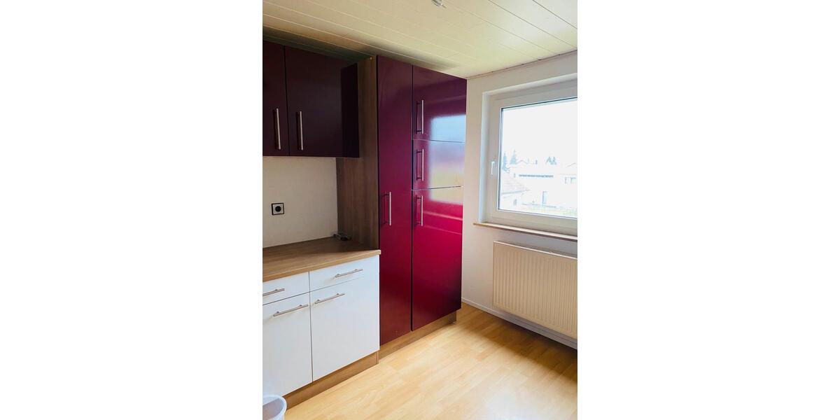 Dachgeschoßwohnung Albstadt Gemarkung Onstmettingen - 4 Zimmer, 95 m&sup2;, 700&euro; | Angebot:26532916