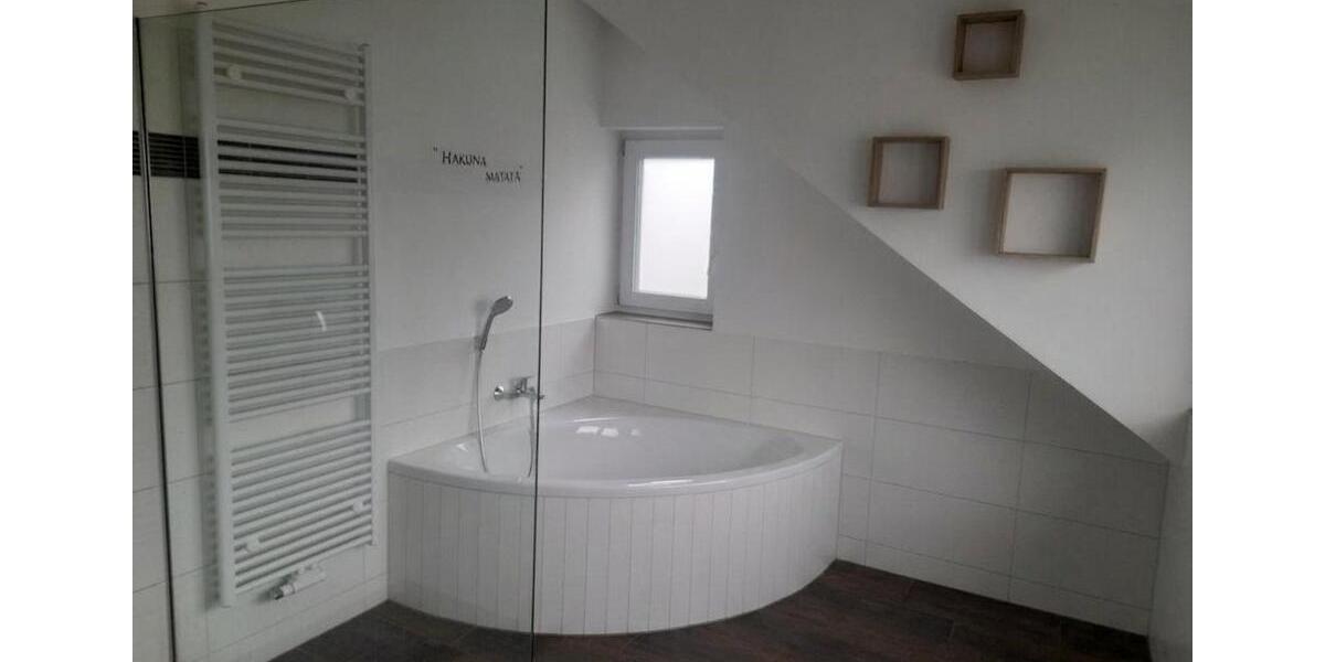 Dachgeschoßwohnung Schwanstetten - 3 Zimmer, 80 m&sup2;, 800&euro; | Angebot:26265598