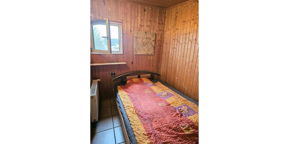 Dachgeschoßwohnung Nickenich - 3 Zimmer, 65 m&sup2;, 650&euro; | Angebot:24740307