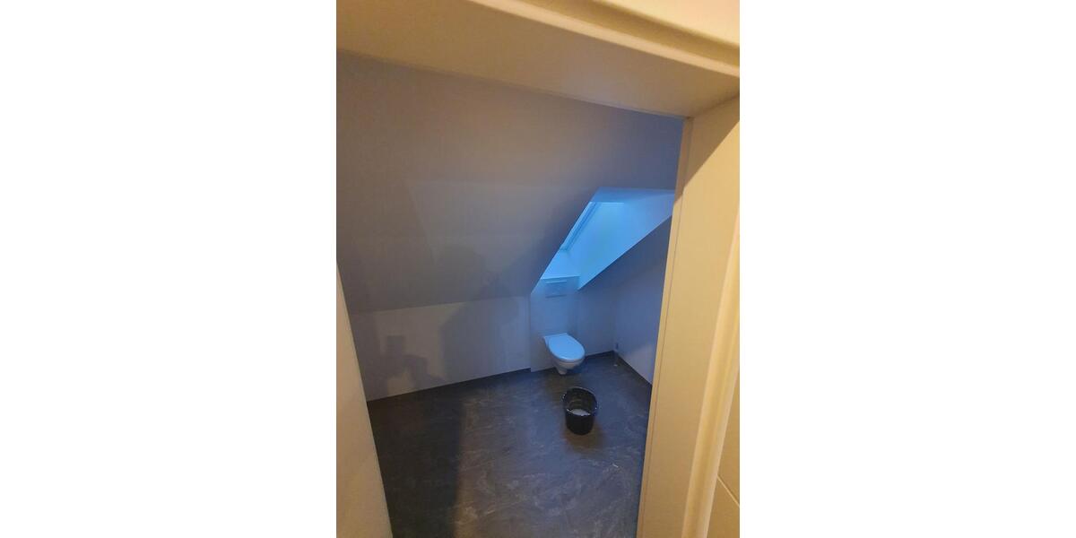 Charmante Dachgeschosswohnung in Hannover - Perfekt für modernes Wohnen 3 zimmer