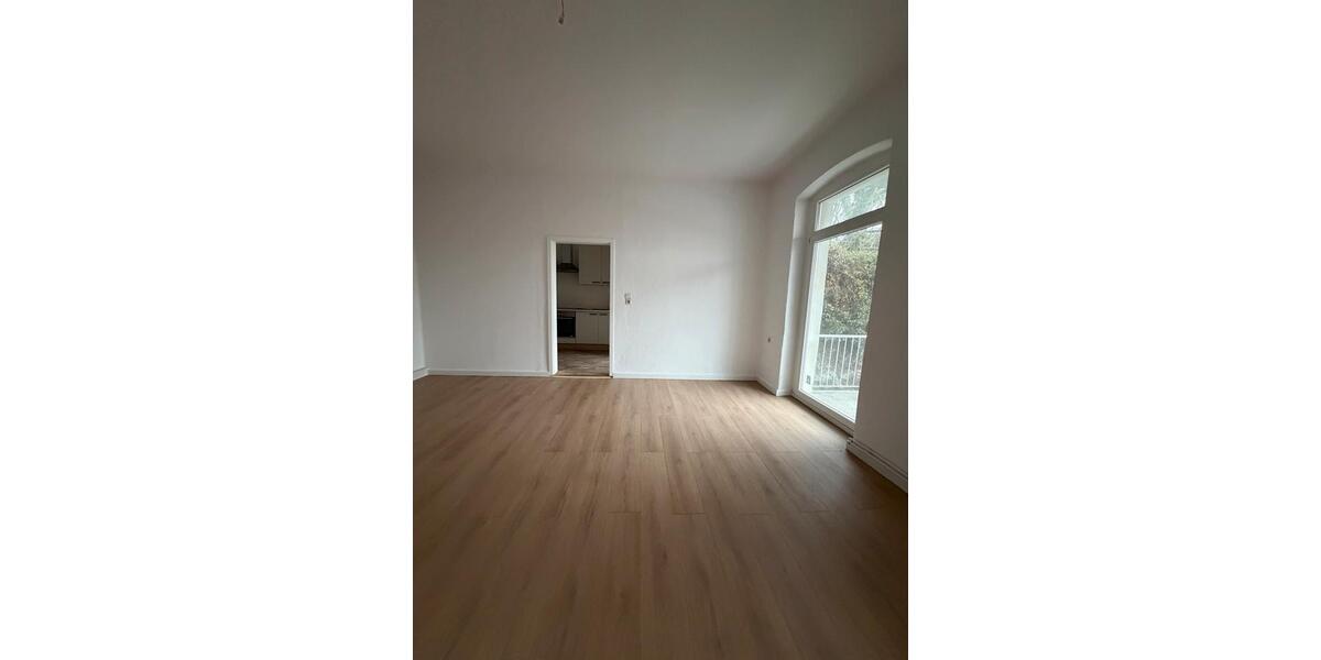 1 Raumwohnung im Erdgeschoss mit Balkon und Einbauküche 1 zimmer