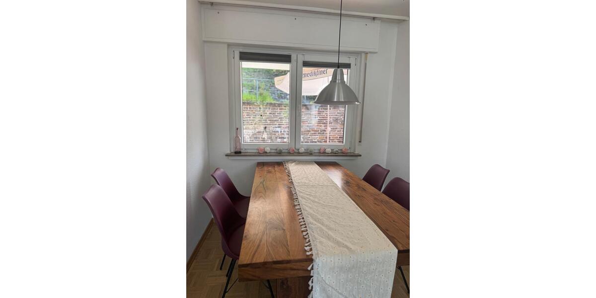 Etagenwohnung Engelskirchen - 5 Zimmer, 90 m&sup2;, 90&euro; | Angebot:26517422