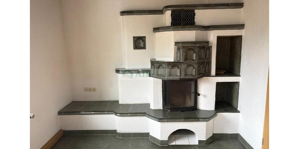 Dachgeschoßwohnung Olbernhau - 4 Zimmer, 112 m&sup2;, 670&euro; | Angebot:26086392