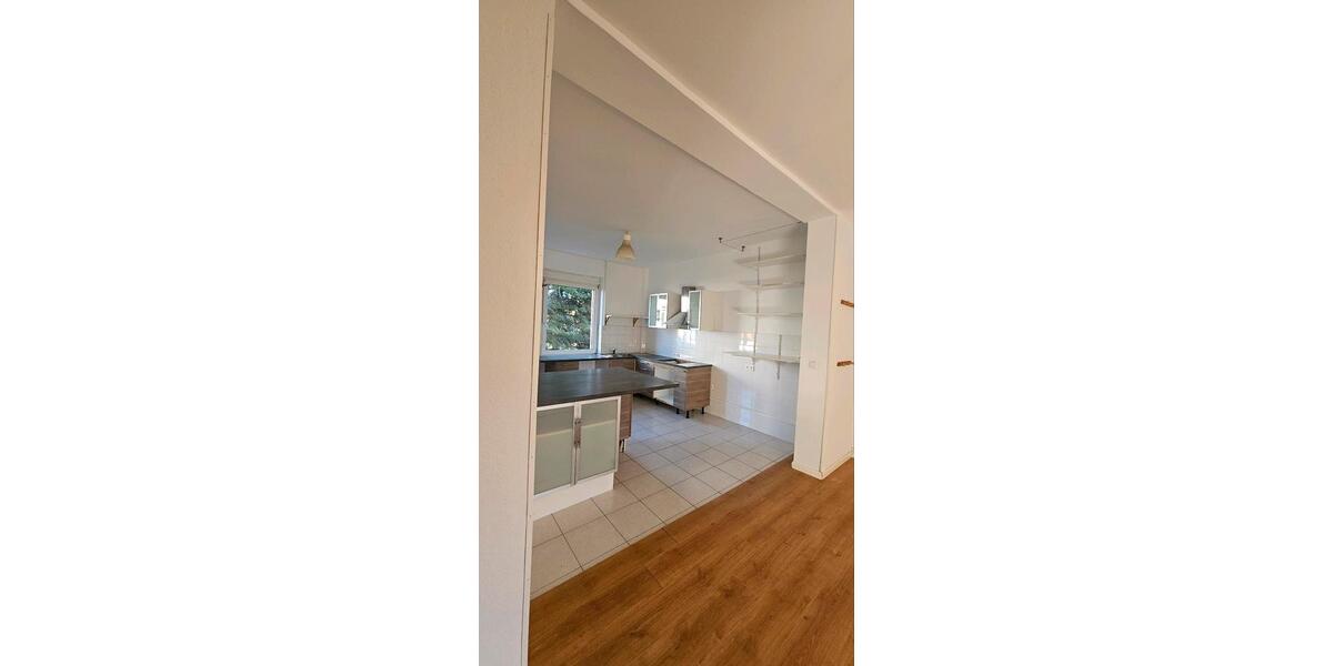 Etagenwohnung Kehl - 4 Zimmer, 103 m&sup2;, 1.400&euro; | Angebot:26110994