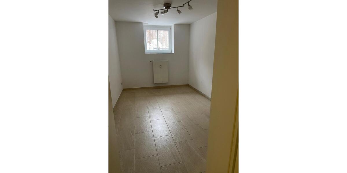 Etagenwohnung Hannover Vahrenwald-List - 3 Zimmer, 95 m&sup2;, 990&euro; | Angebot:24805800