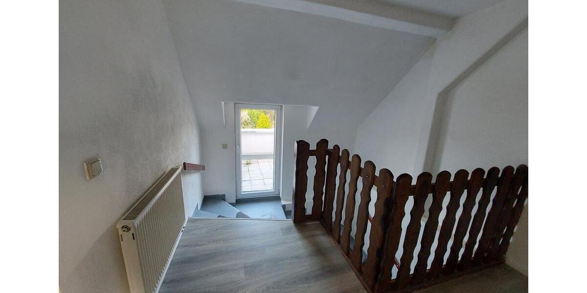 Dachgeschoßwohnung Zittau - 4 Zimmer, 85 m&sup2;, 490&euro; | Angebot:25921333