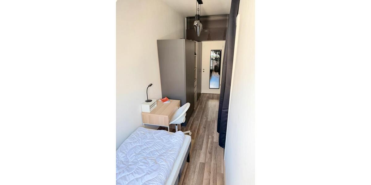 Etagenwohnung Wiesbaden - 2 Zimmer, 25 m&sup2;, 1.200&euro; | Angebot:26299950
