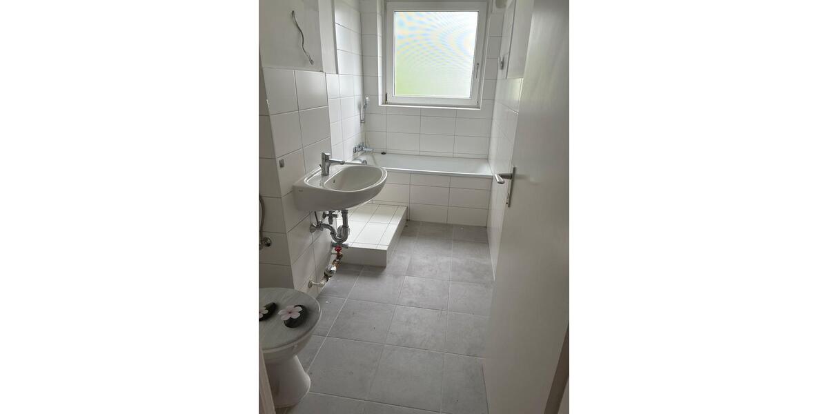 Etagenwohnung Wilhelmshaven Aldenburg - 3 Zimmer, 62 m&sup2;, 390&euro; | Angebot:26420455