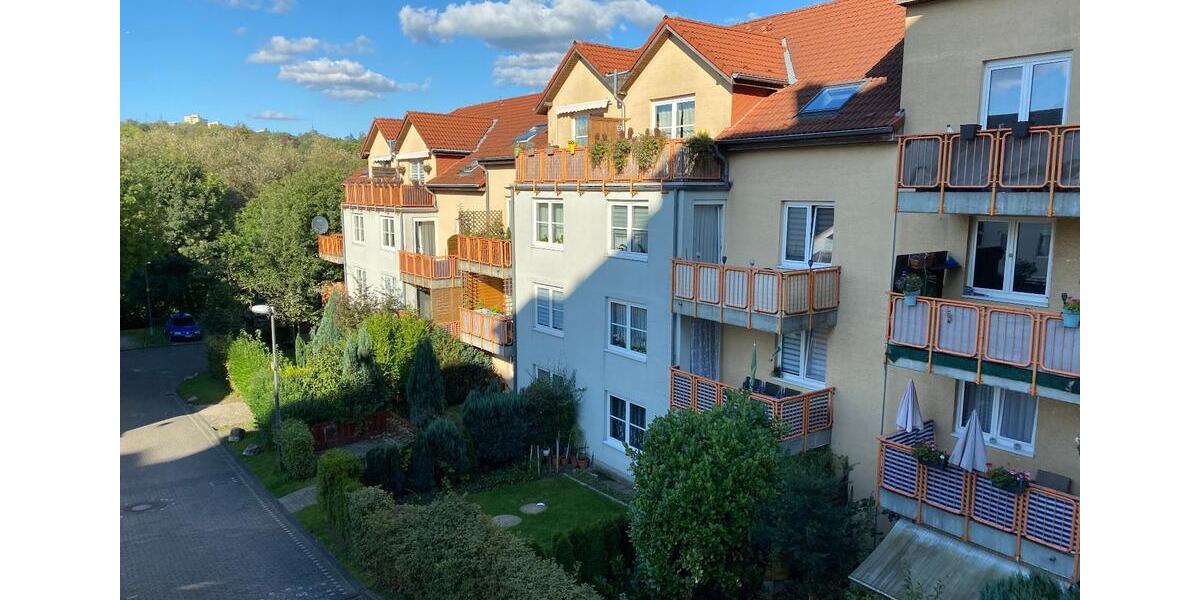 Schöne Wohnung im DG für eine kleine Familie 3 zimmer