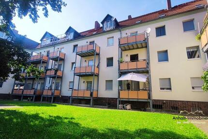 Wohnung Bitterfeld-Wolfen Bitterfeld - 2 Zimmer, 37 m&sup2;, 296&euro; | Angebot:25851987