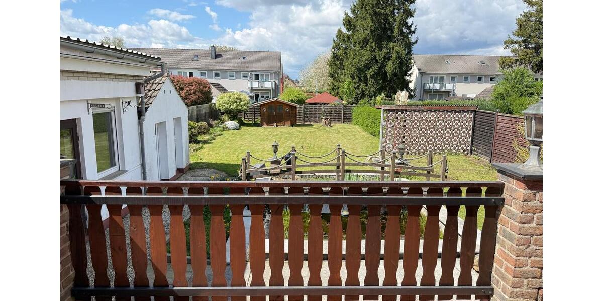 Doppelhaushälfte Alsdorf - 6 Zimmer, 180 m&sup2;, 1.550&euro; | Angebot:26241547