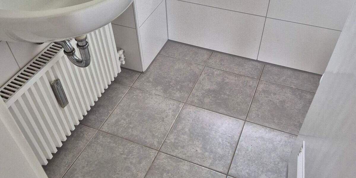 Etagenwohnung Lüdenscheid Tinsberg - 2 Zimmer, 350&euro; | Angebot:25729676