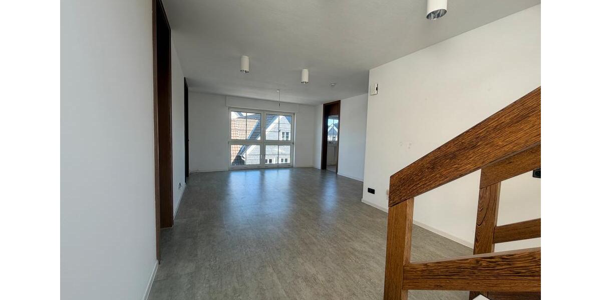 Maisonettenwohnung Radevormwald - 4 Zimmer, 142 m&sup2;, 1.100&euro; | Angebot:26493783