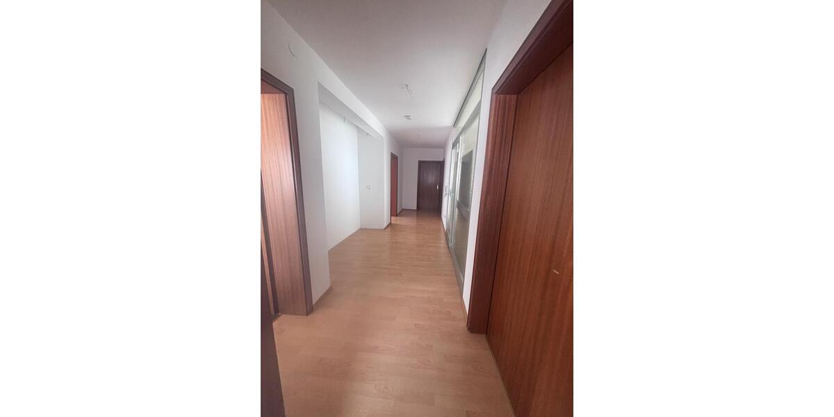 Etagenwohnung Östringen - 5 Zimmer, 100 m&sup2;, 1.000&euro; | Angebot:26488477