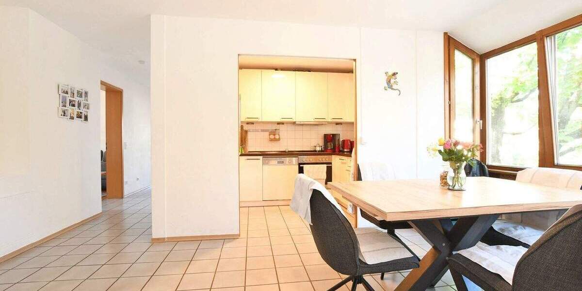 Etagenwohnung Germering Neugermering - 4 Zimmer, 116 m&sup2;, 1.925&euro; | Angebot:23949051