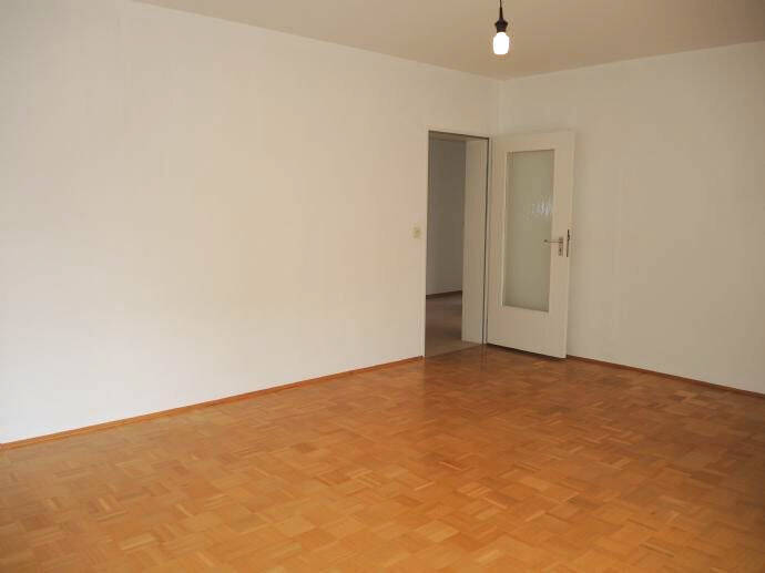 Etagenwohnung Bad Brückenau Staatsbad Brückenau - 4 Zimmer, 96 m&sup2;, 585&euro; | Angebot:26796331