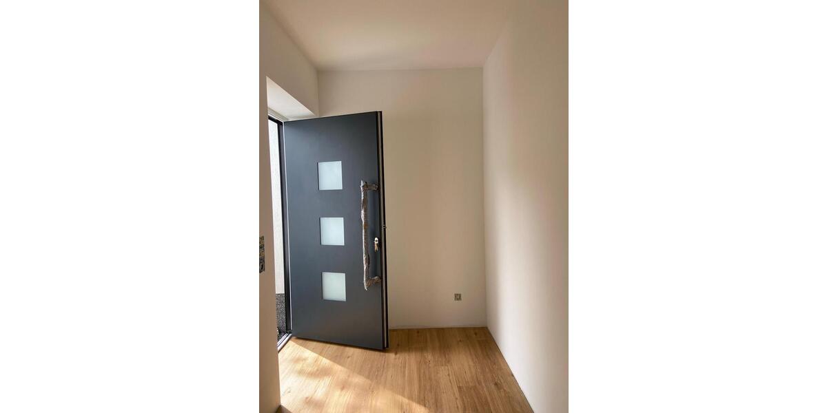 Erdgeschoßwohnung Bad Wildungen - 3 Zimmer, 105 m&sup2;, 1.260&euro; | Angebot:26495096