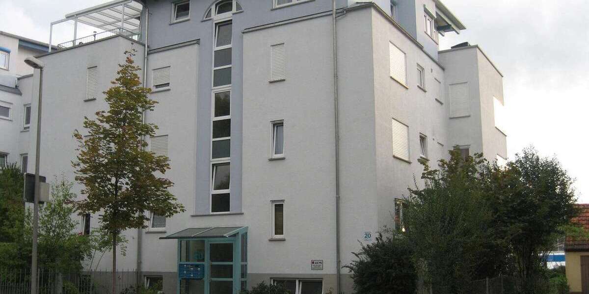 Etagenwohnung Reutlingen - 3 Zimmer, 88 m&sup2;, 1.180&euro; | Angebot:26736911