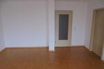 Etagenwohnung Saalfeld (Saale) - 2 Zimmer, 58 m&sup2;, 327&euro; | Angebot:24801995